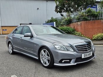Used Mercedes-Benz E-Class 2011 for sale - 75881854: Photo