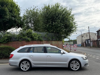Used Skoda Superb 2014 for sale - 78823415: Photo