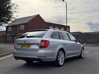 Used Skoda Superb 2014 for sale - 78823415: Photo