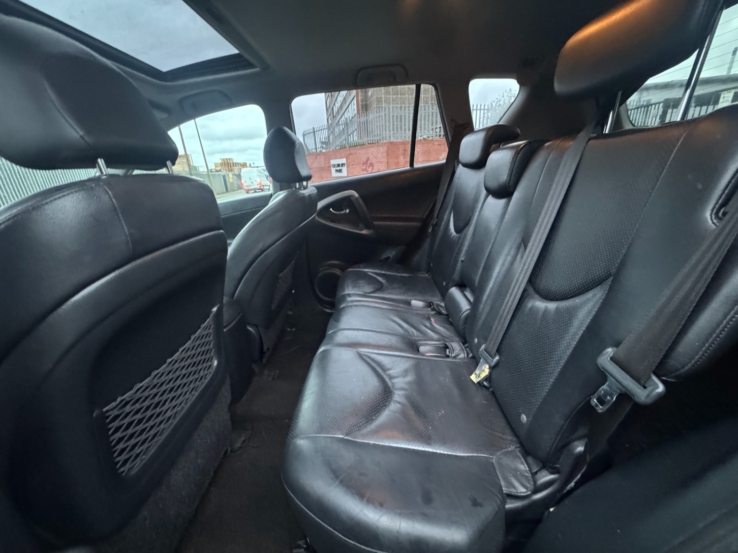 Used Toyota RAV4 2006 for sale - 76486010: Photo 16