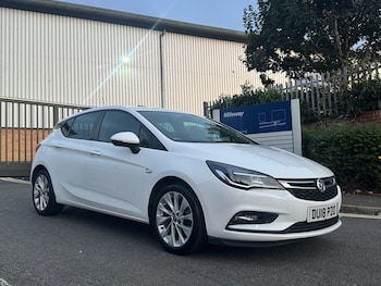 Used Vauxhall Astra 2018 for sale - 75709300: Photo