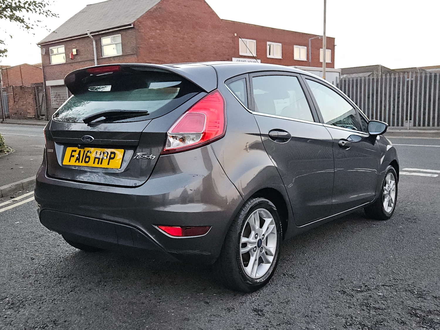 Used Ford Fiesta 2016 for sale - 76672242: Photo 5