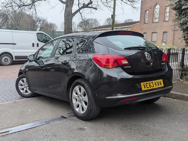 Used Vauxhall Astra 2013 for sale - 73983247: Photo 6