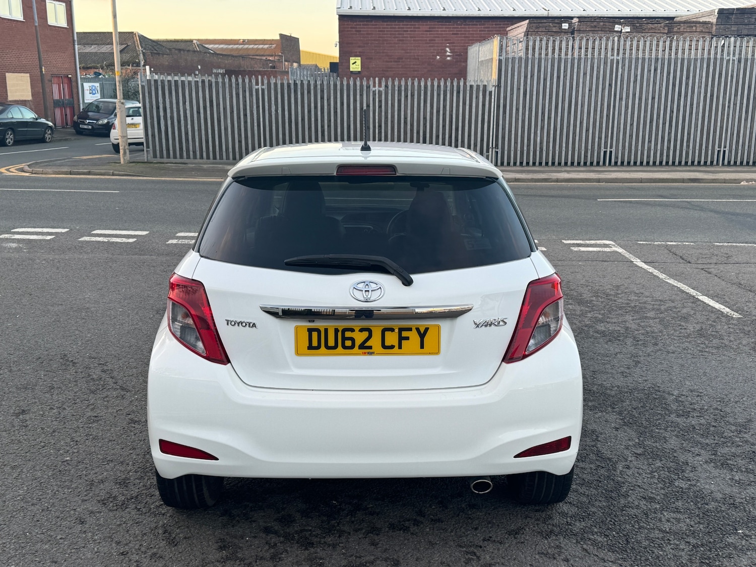 Used Toyota Yaris 2012 for sale - 77061703: Photo 7