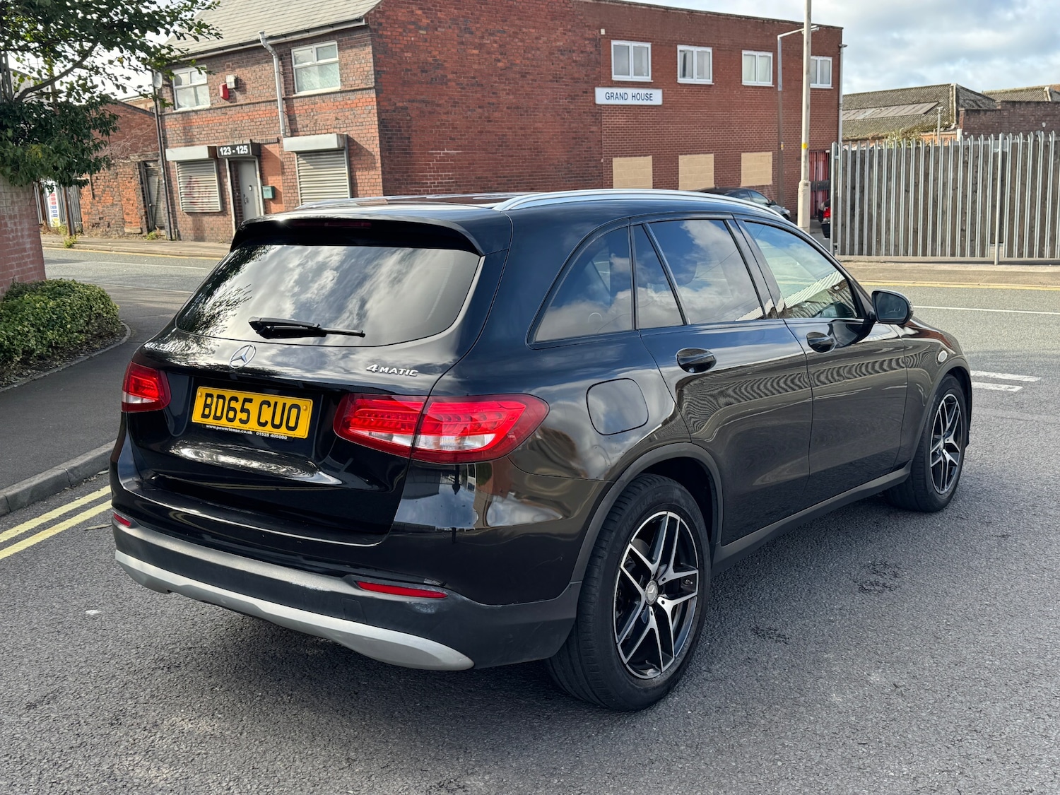 Used Mercedes-Benz GLC 2015 for sale - 76188390: Photo 6