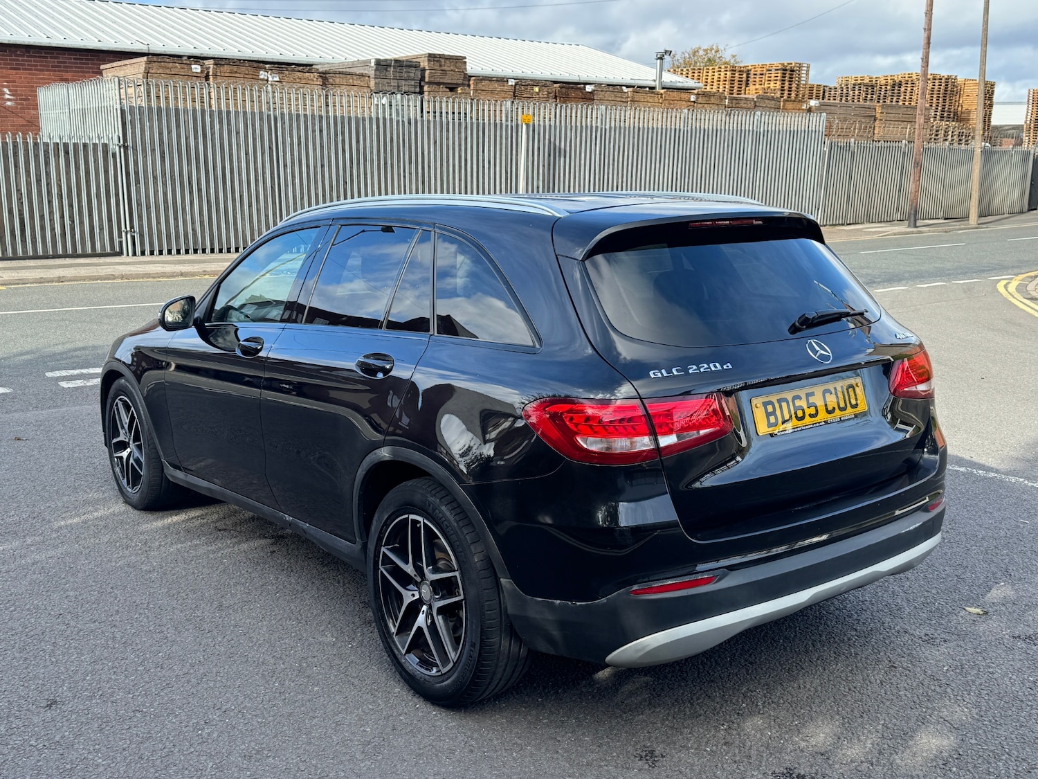 Used Mercedes-Benz GLC 2015 for sale - 76188390: Photo 8