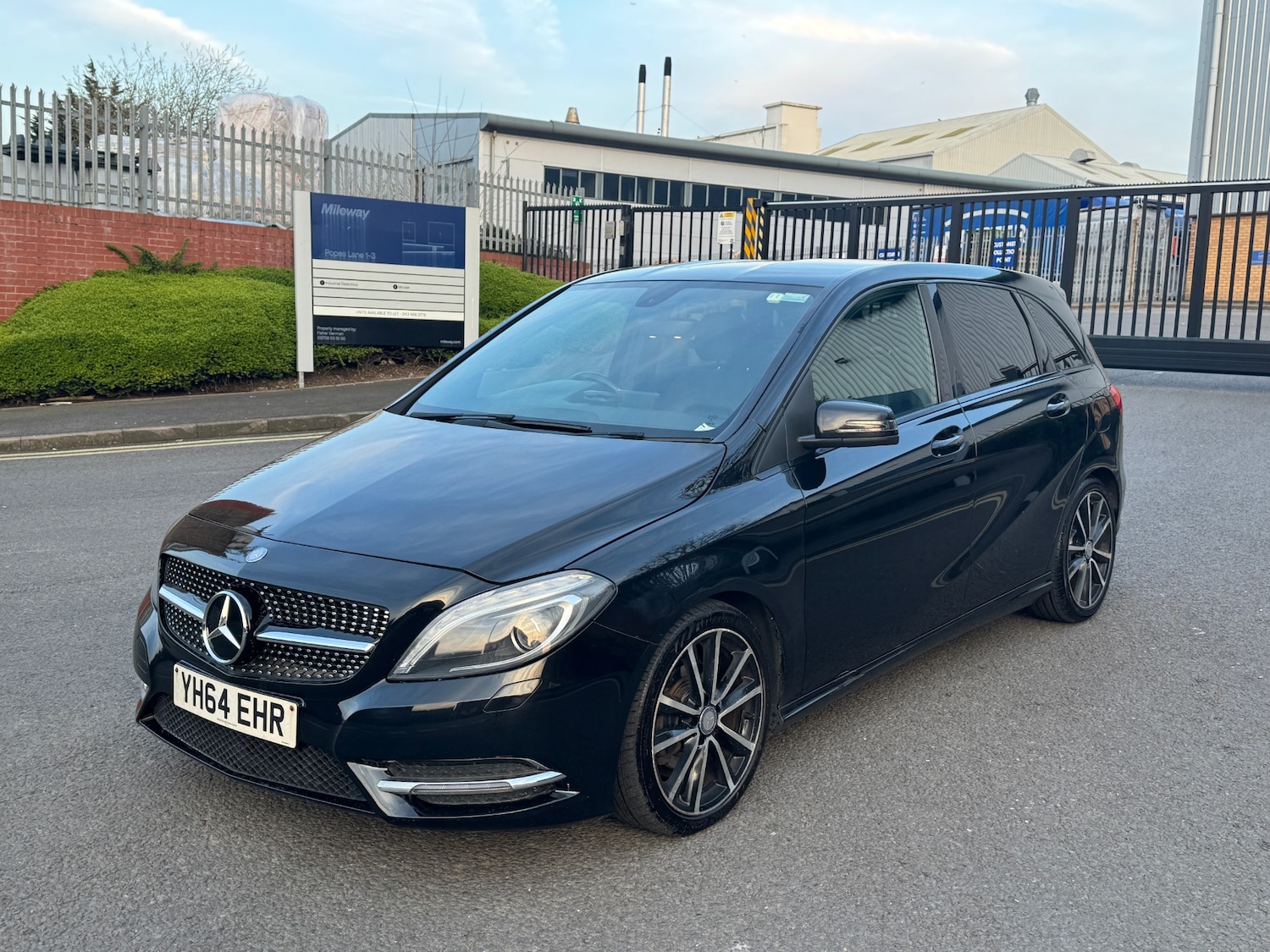 Used Mercedes-Benz B Class 2014 for sale - 77979969: Photo 10
