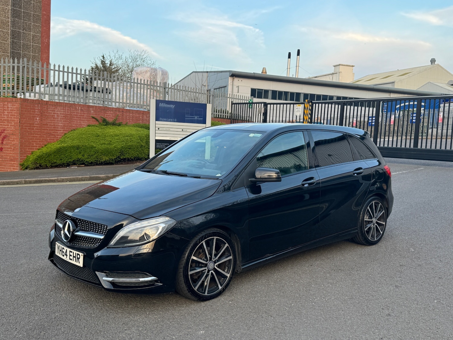 Used Mercedes-Benz B Class 2014 for sale - 77979969: Photo 12