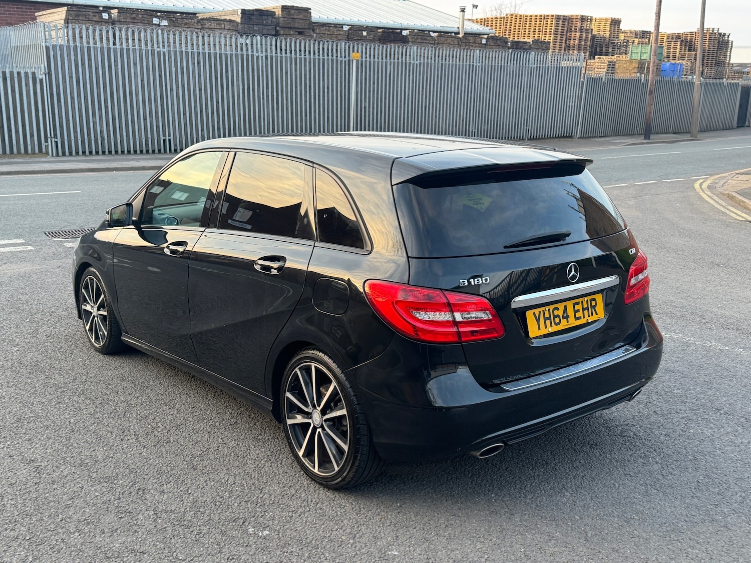 Used Mercedes-Benz B Class 2014 for sale - 77979969: Photo 8