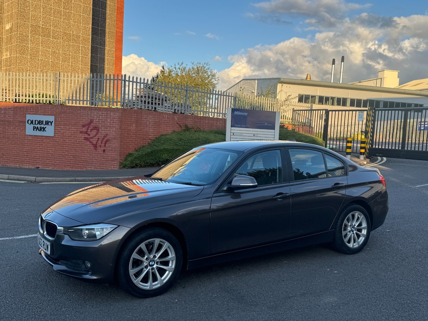 Used BMW 3 Series 2012 for sale - 76070672: Photo 11