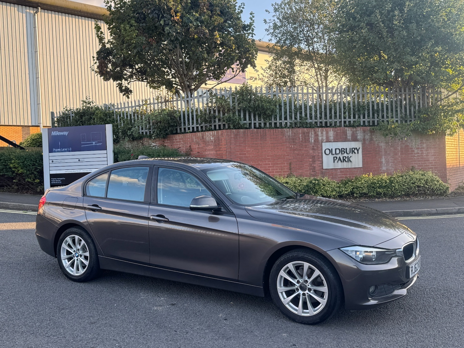 Used BMW 3 Series 2012 for sale - 76070672: Photo 3