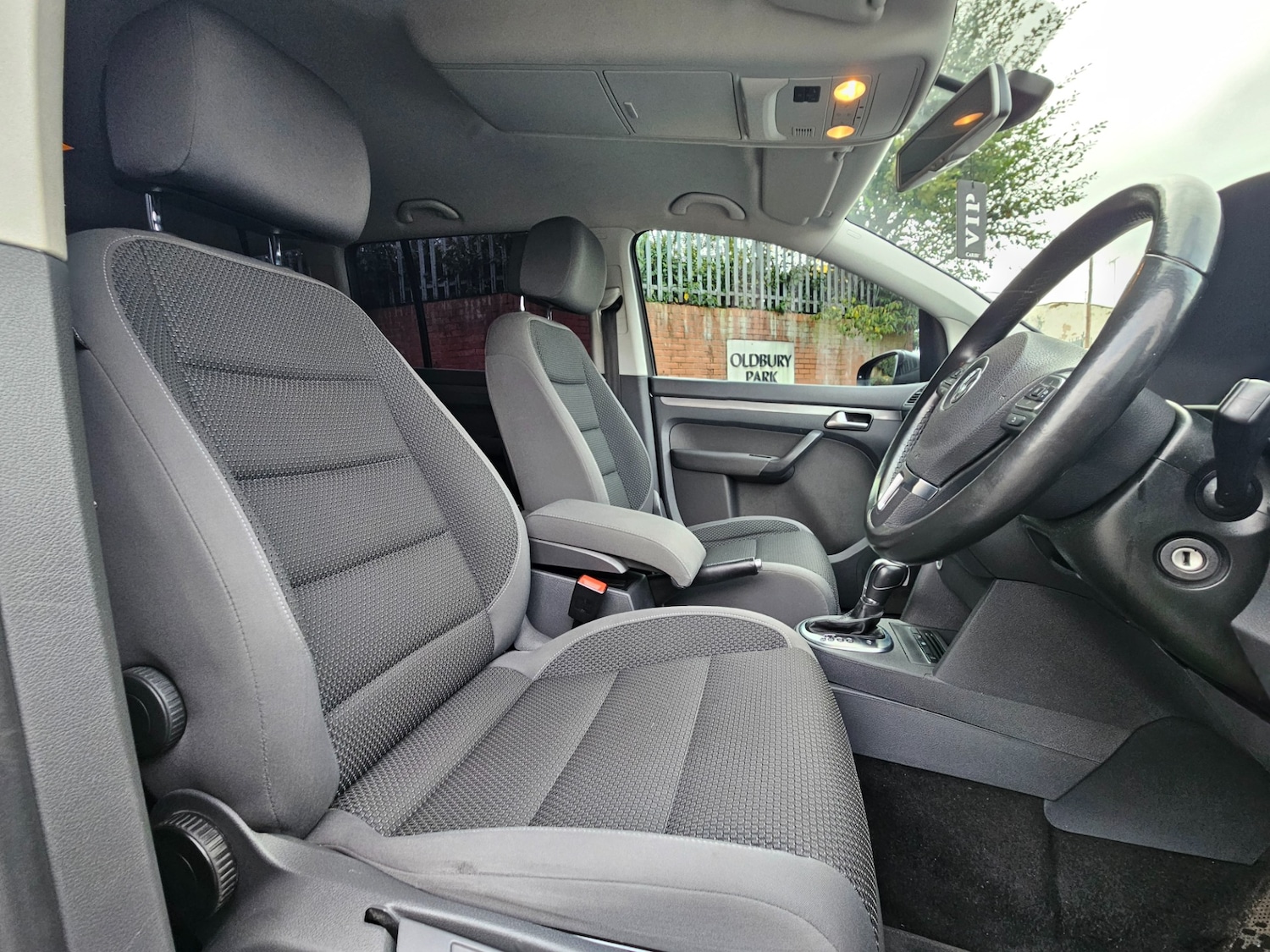 Used Volkswagen Touran 2012 for sale - 76419769: Photo 14