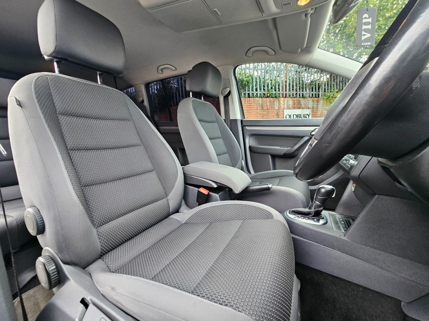 Used Volkswagen Touran 2012 for sale - 76419769: Photo 15