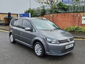 Used Volkswagen Touran 2012 for sale - 76419769: Photo