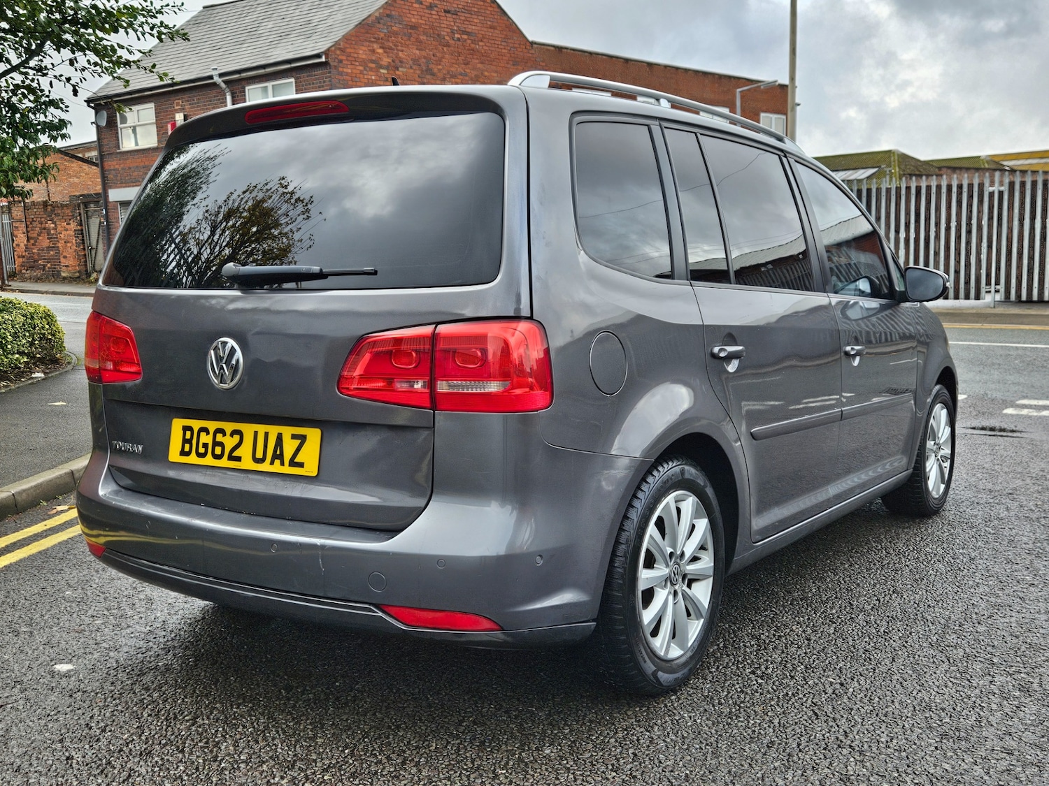 Used Volkswagen Touran 2012 for sale - 76419769: Photo 5