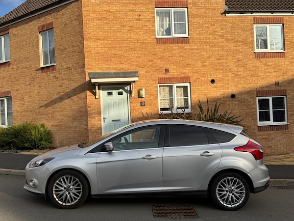 Used Ford Focus 2012 for sale - 75700550: Photo 11