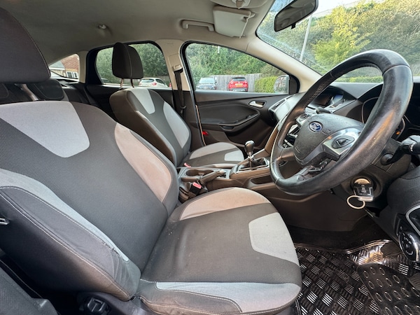Used Ford Focus 2012 for sale - 75700550: Photo 14