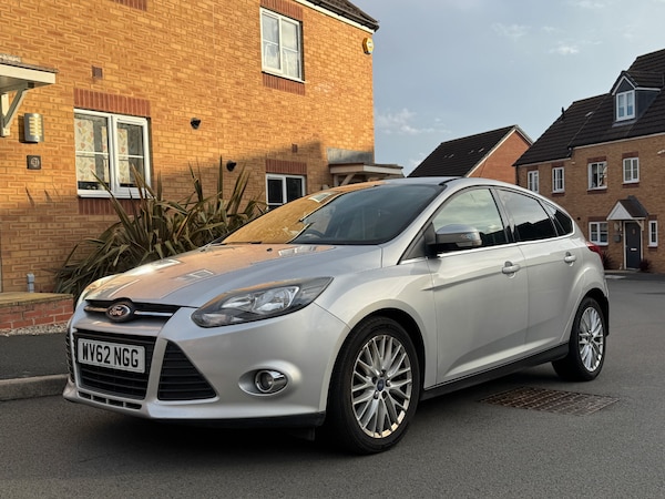 Used Ford Focus 2012 for sale - 75700550: Photo 9