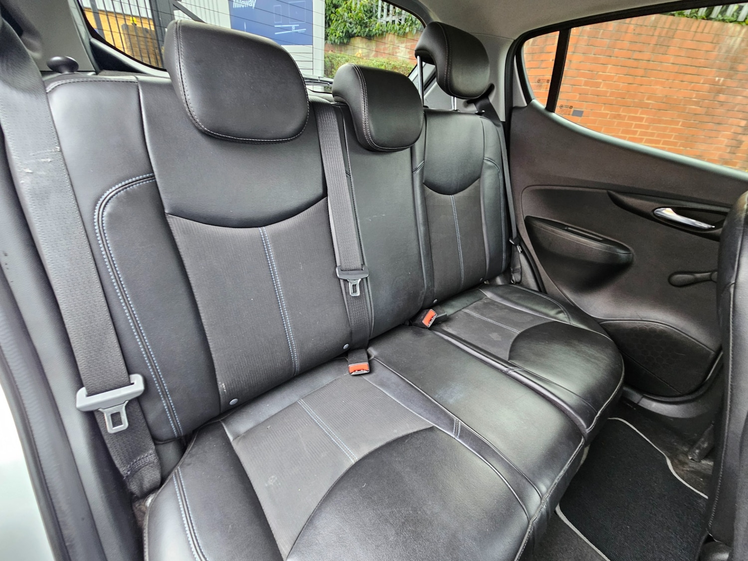 Used Vauxhall Viva 2015 for sale - 76248440: Photo 17