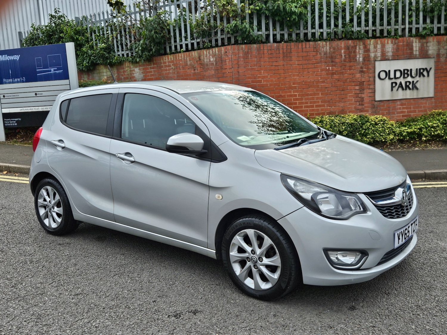 Used Vauxhall Viva 2015 for sale - 76248440: Photo 3