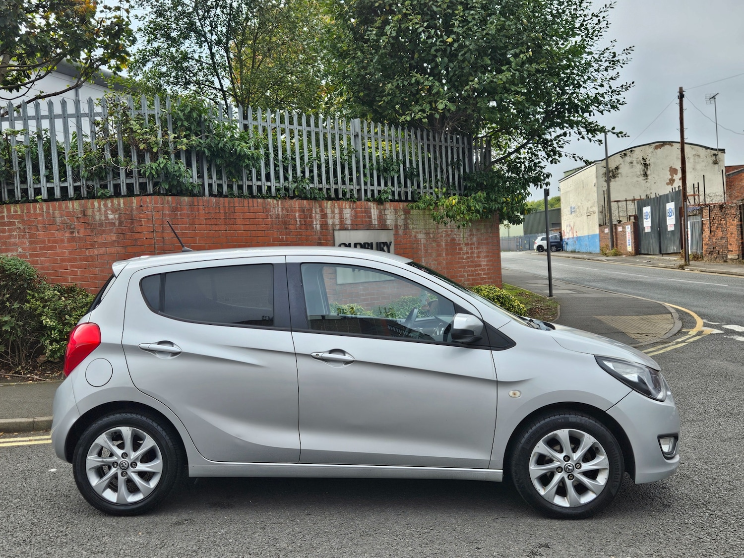 Used Vauxhall Viva 2015 for sale - 76248440: Photo 4