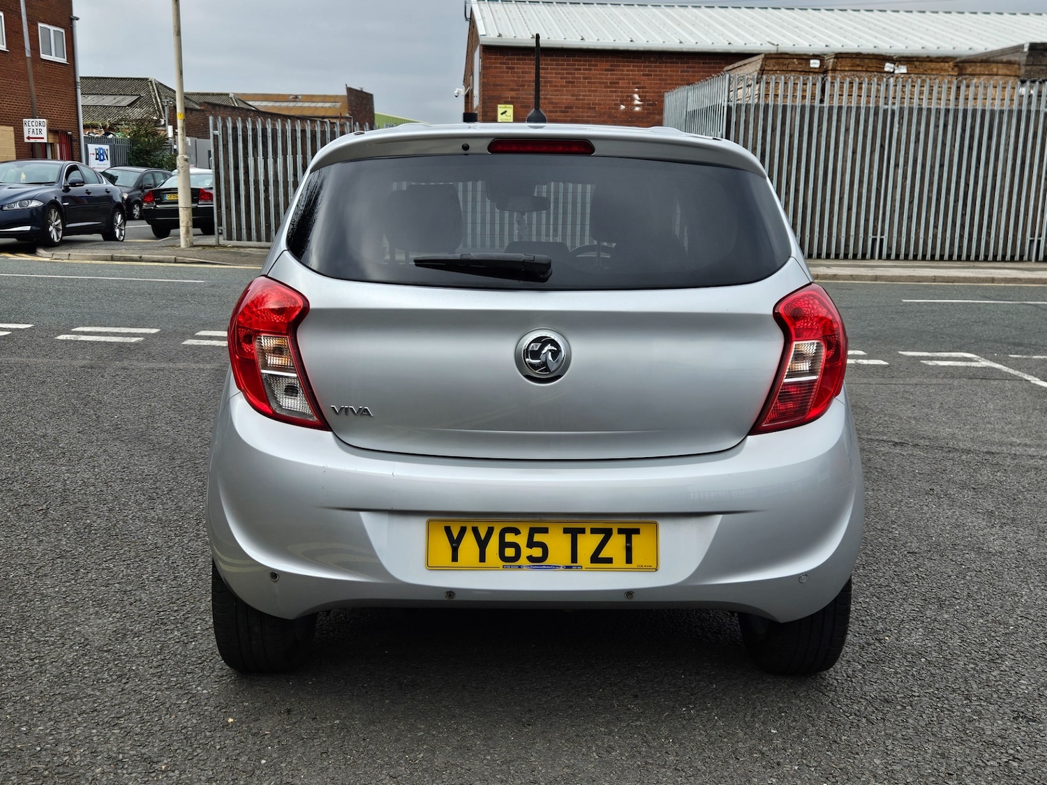 Used Vauxhall Viva 2015 for sale - 76248440: Photo 6