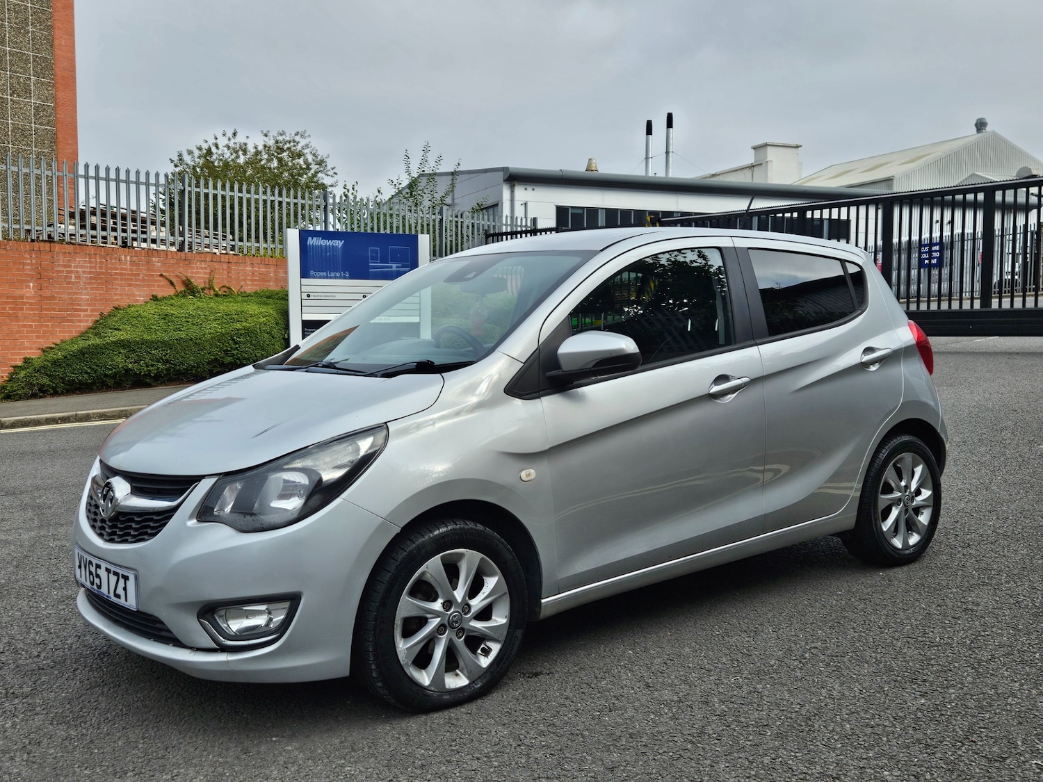 Used Vauxhall Viva 2015 for sale - 76248440: Photo 9