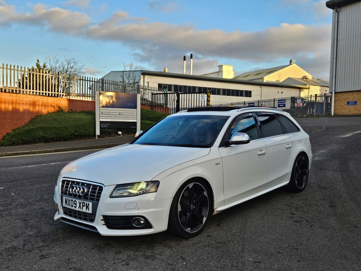 Used Audi A4 2009 for sale - 77121289: Photo 10