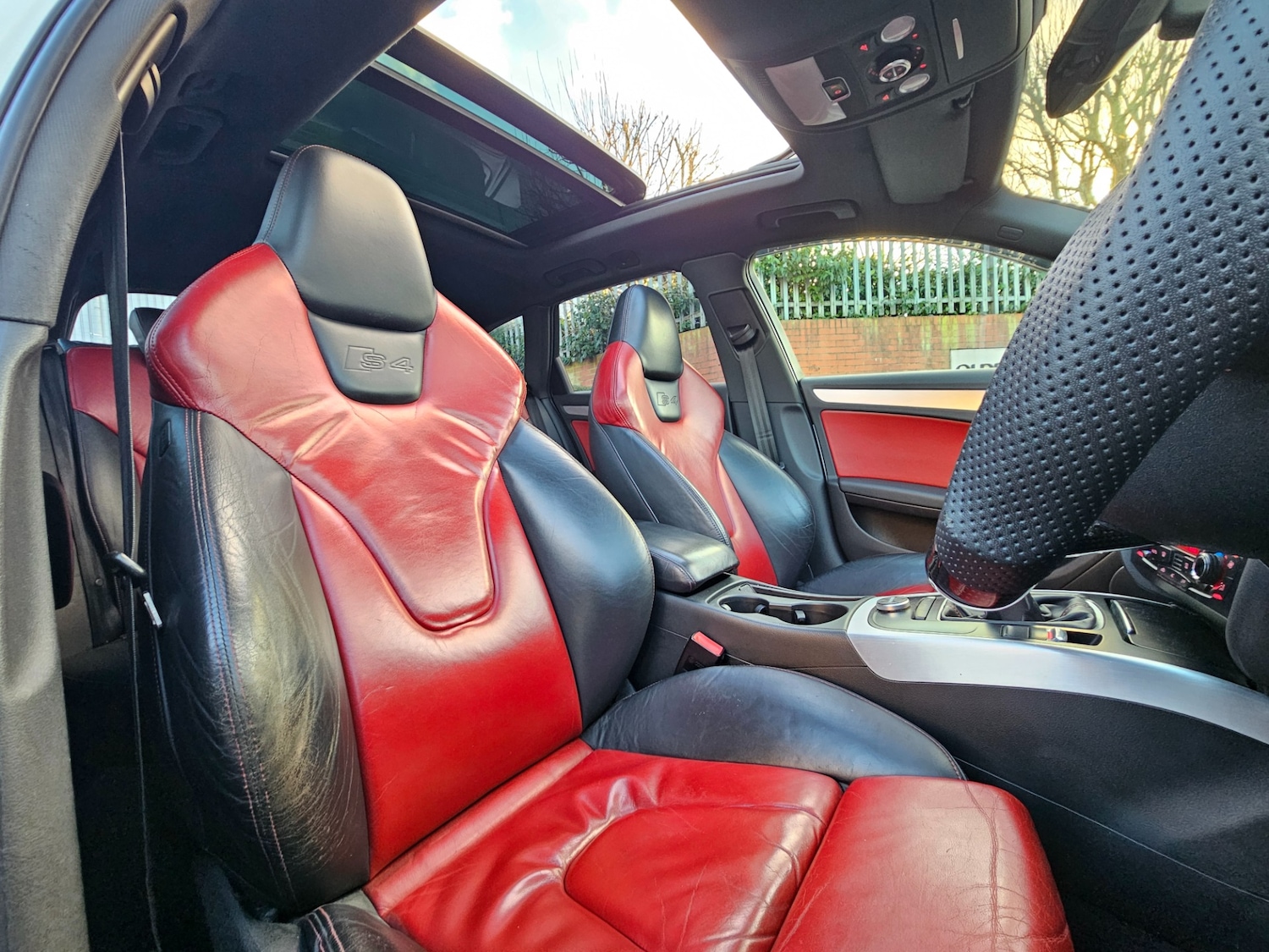 Used Audi A4 2009 for sale - 77121289: Photo 15