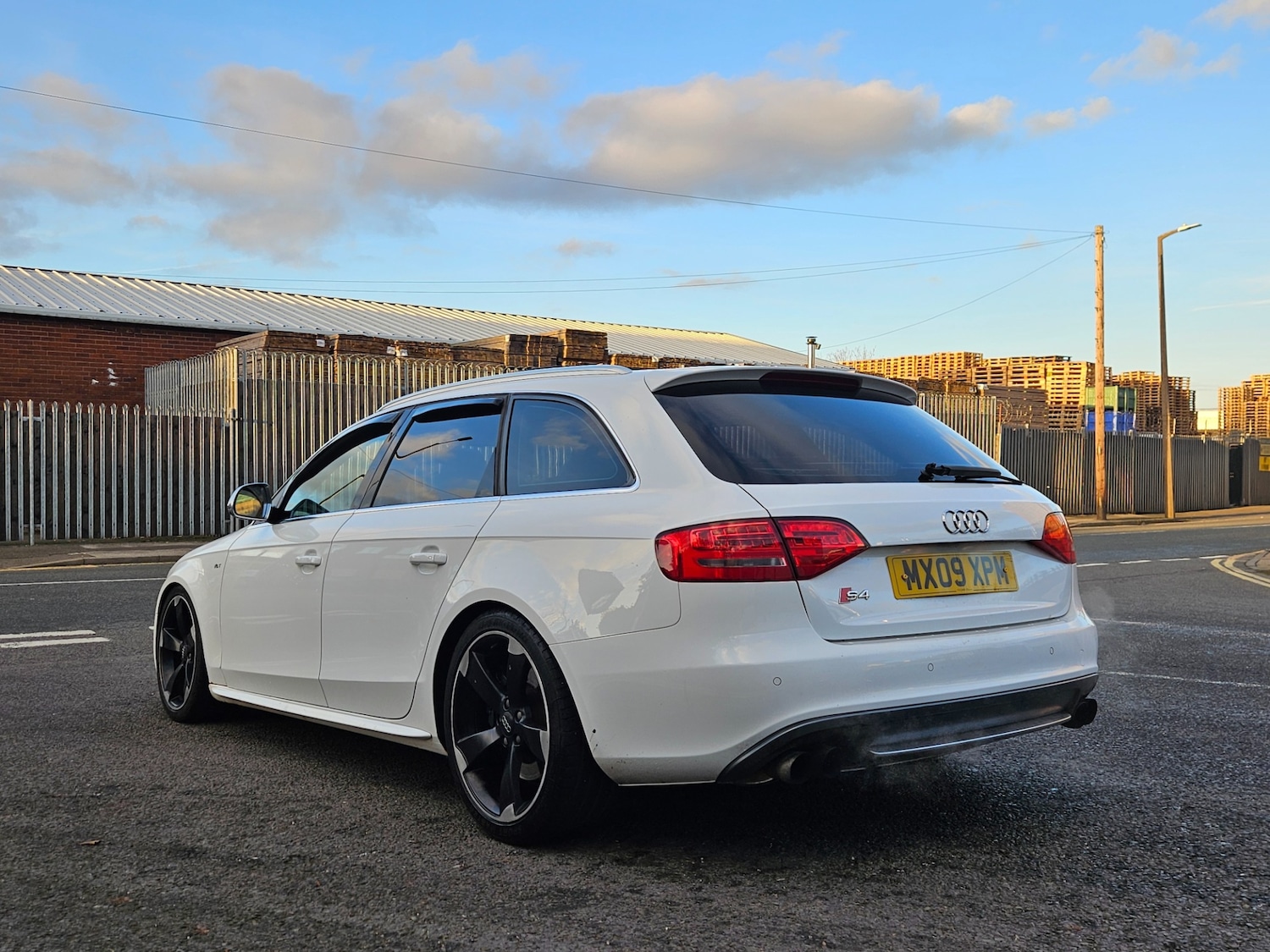 Used Audi A4 2009 for sale - 77121289: Photo 7