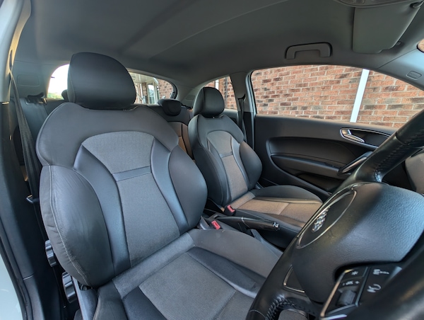 Used Audi A1 2011 for sale - 72974157: Photo 19