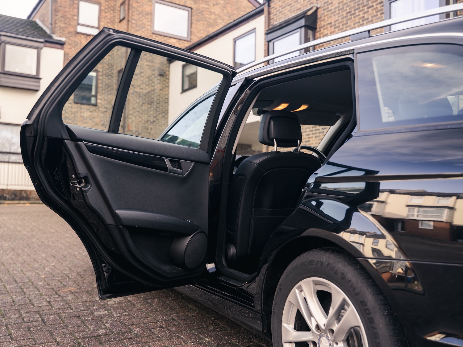 Used Mercedes-Benz C Class 2013 for sale - 77050771: Photo 35