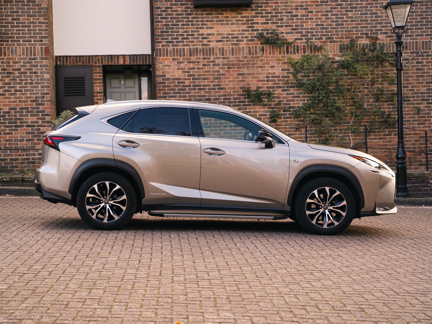 Used Lexus NX 2017 for sale - 77050768: Photo 8