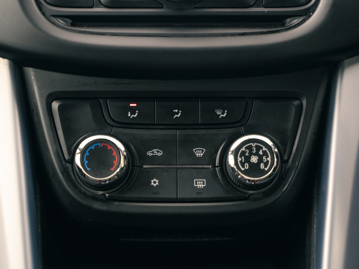 Used Vauxhall Zafira 2015 for sale - 77050775: Photo 30