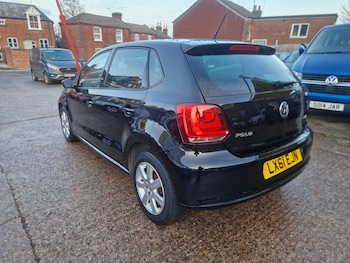 Used Volkswagen Polo 2011 for sale - 77061731: Photo