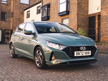 Used Hyundai i20 2022 for sale - 77050777: Photo