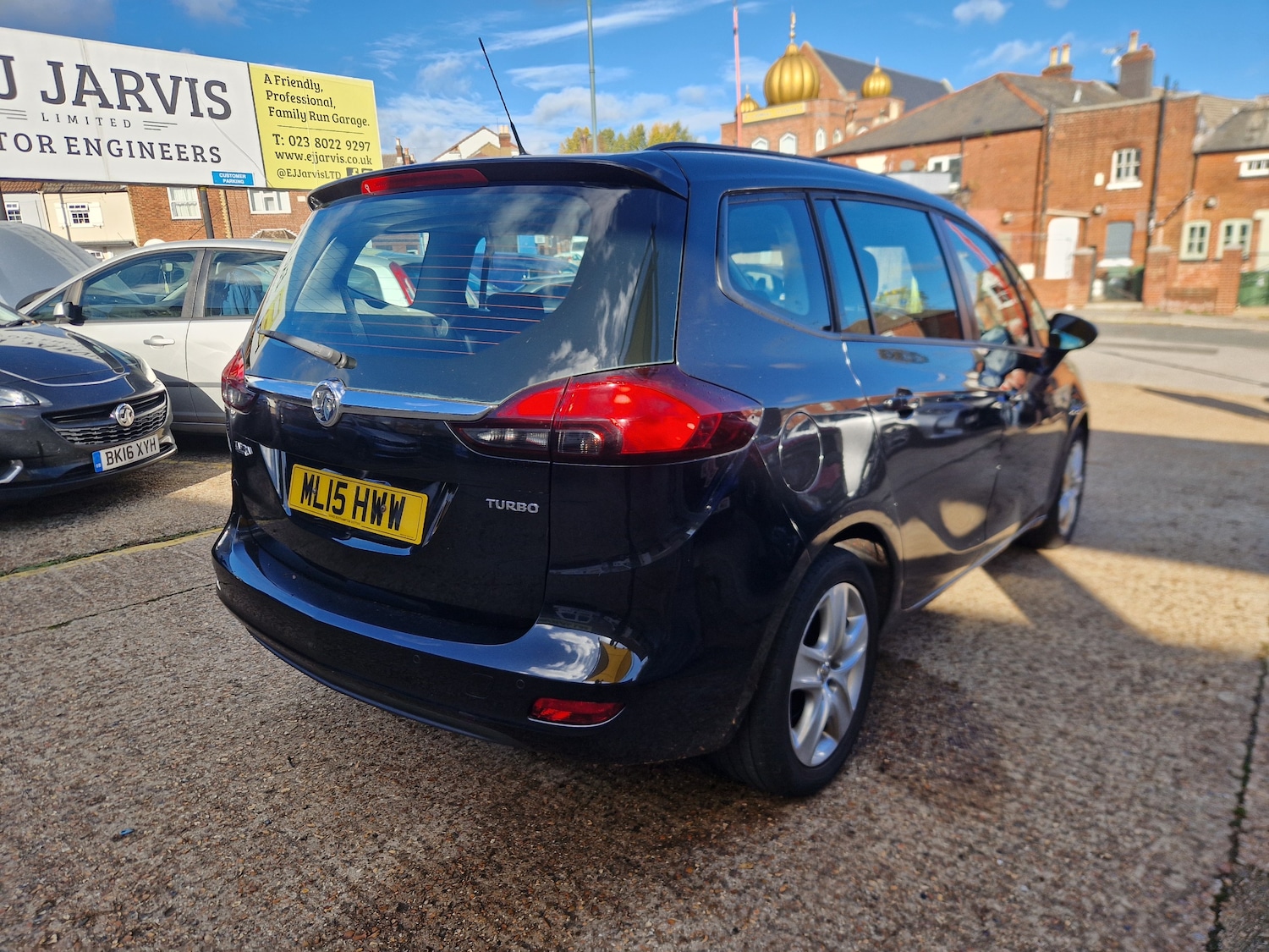 Used Vauxhall Zafira Tourer 2015 for sale - 76364414: Photo 6
