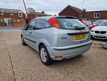 Used Ford Focus 2005 for sale - 76422590: Photo