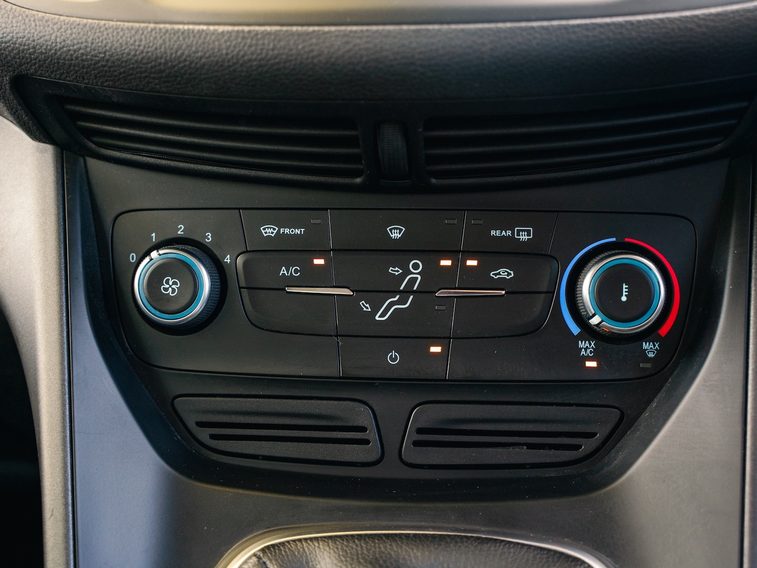 Used Ford C-Max 2017 for sale - 76305310: Photo 28