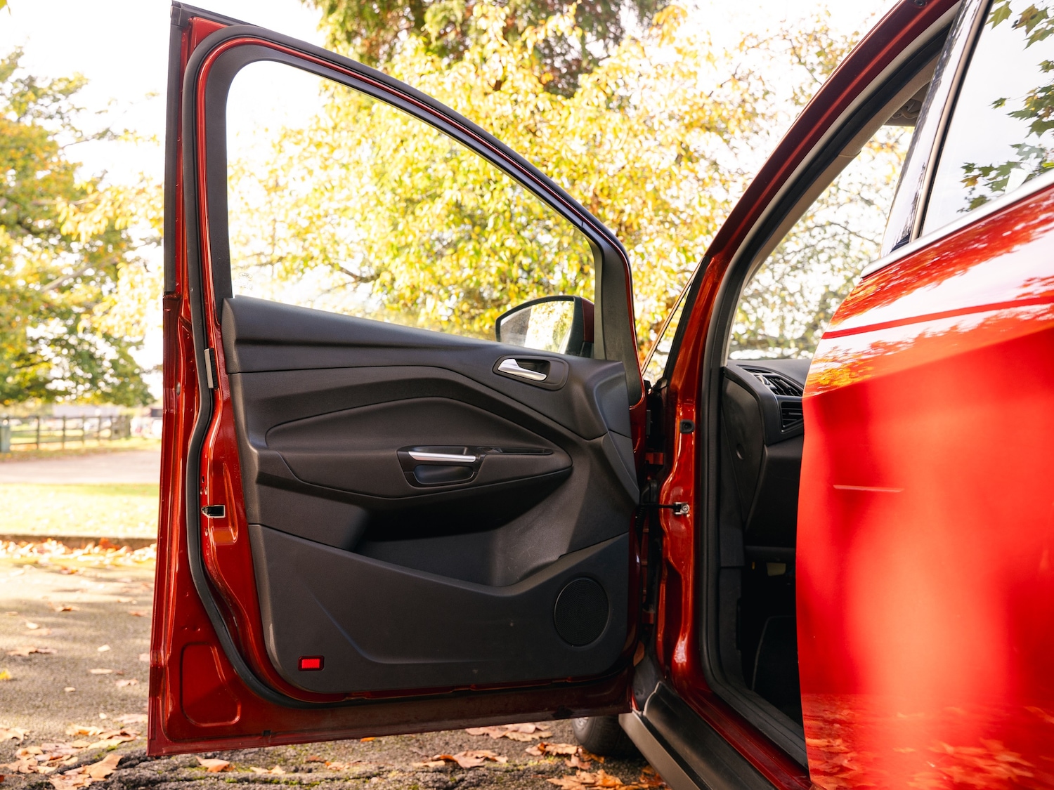 Used Ford C-Max 2017 for sale - 76305310: Photo 32