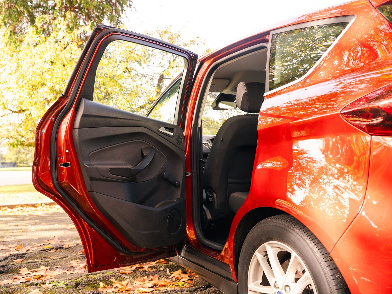 Used Ford C-Max 2017 for sale - 76305310: Photo 33