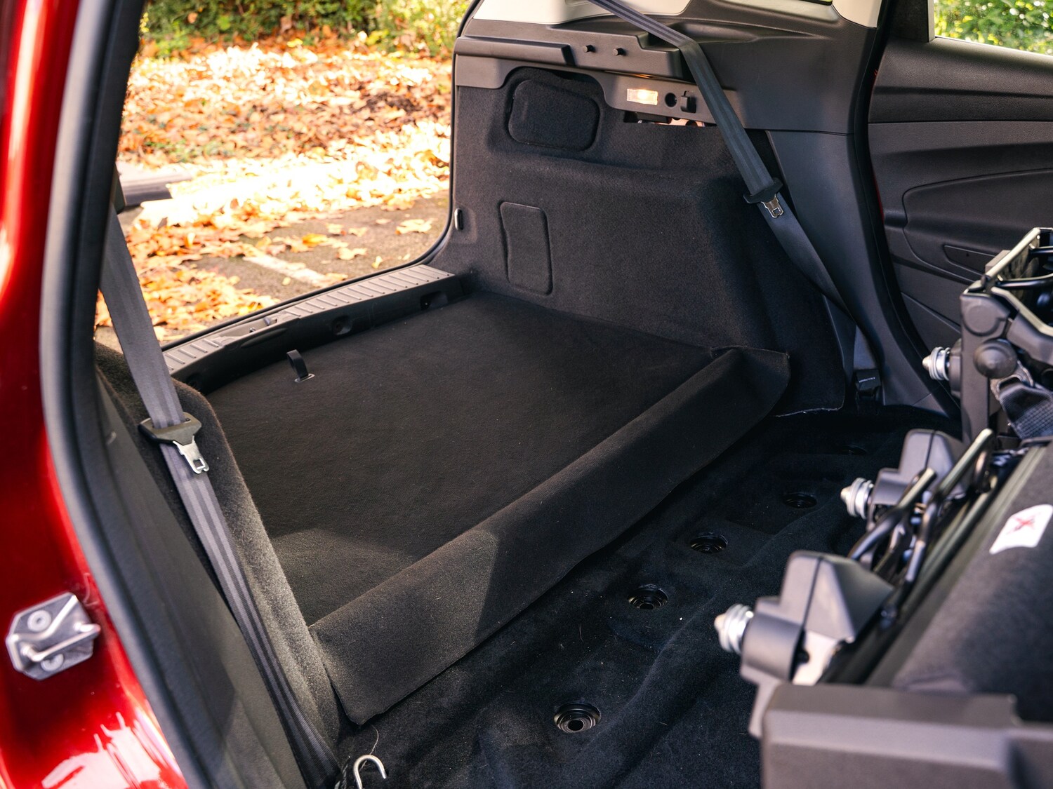 Used Ford C-Max 2017 for sale - 76305310: Photo 38