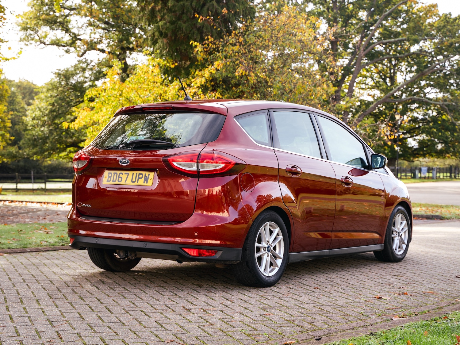 Used Ford C-Max 2017 for sale - 76305310: Photo 7