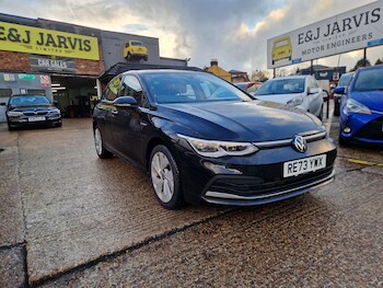 Used Volkswagen Golf 2023 for sale - 77297249: Photo