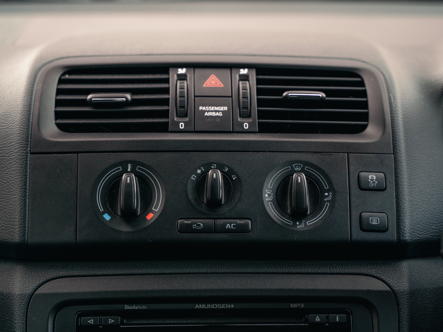 Used Skoda Fabia 2014 for sale - 77350506: Photo 21