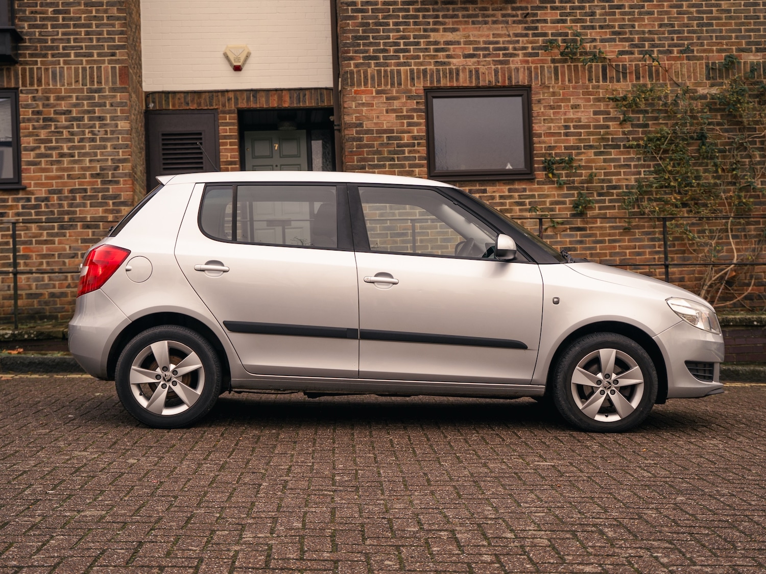 Used Skoda Fabia 2014 for sale - 77350506: Photo 8