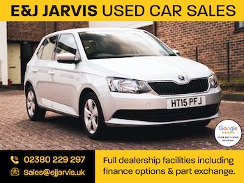 Used Skoda Fabia 2015 for sale - 76206620: Photo