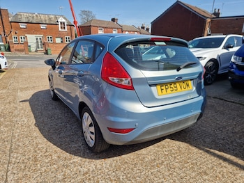 Used Ford Fiesta 2010 for sale - 78168304: Photo