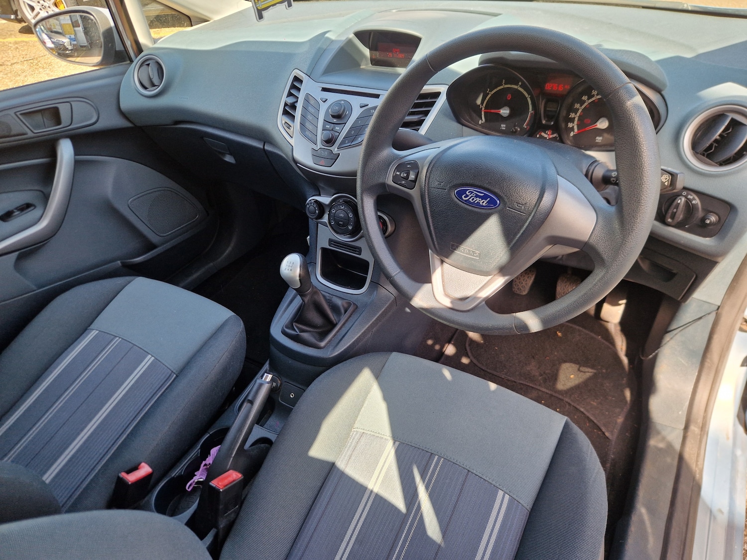 Used Ford Fiesta 2010 for sale - 78168304: Photo 7