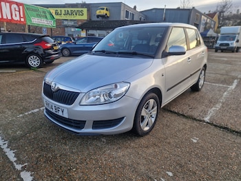 Used Skoda Fabia 2014 for sale - 77125228: Photo